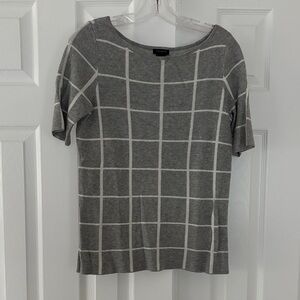 Ann Taylor Gray Plaid Short Sleeve Top